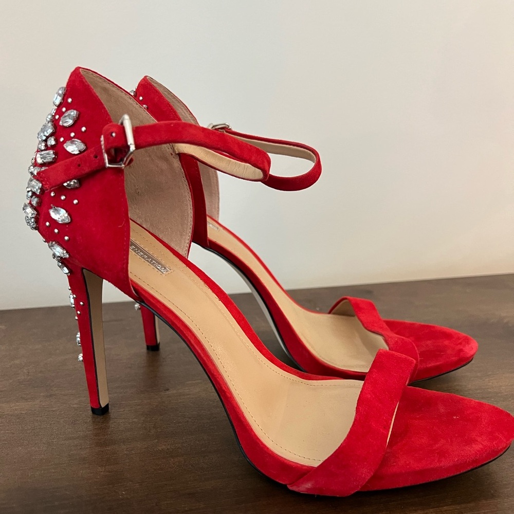Like New BCBGeneration Red Faux Suede Heels Crystal Studded sz 12